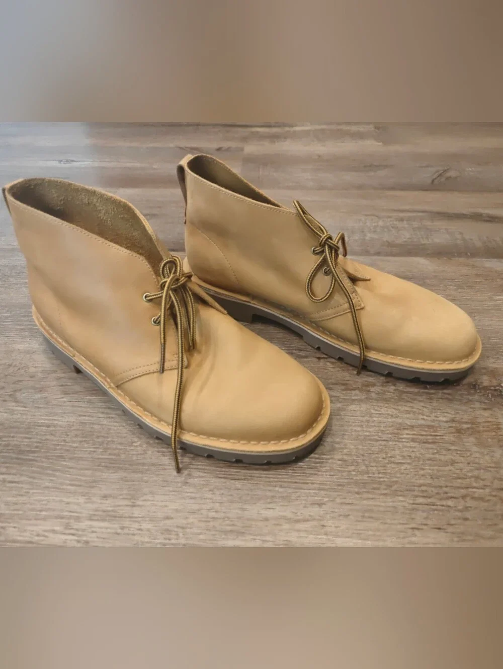 Clarks Overdale Mid Oxford Boot In Wheat Nubuck Leather Mens Size 10.5